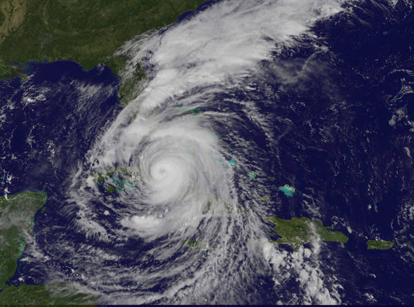 التقطَ القمرُ الصناعي نوا غوز إيست NOAA GOES East هذه الصورةَ المرئية لإعصار إيرما من الفئة 4 يوم السبت 9 أيلول/سبتمبر 2017 الساعة 10:37 صباحا بتوقيت المنطقة الزمنية الشرقية (1437 بالتوقيت العالمي المنسق).