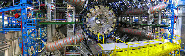 مصادم الهادرونات الكبير LHC