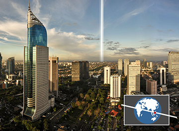 سوف ترى المدن القريبة من خط الاستواء، مثل جاكارتا، إندونيسيا الحلقة حول الأرض كخط مستقيم يعبر السماء مصدر الصورة: 2015 HOWSTUFFWORKS, A DIVISION OF INFOSPACE LLC