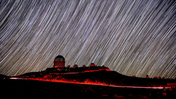 الطريق إلى مسارات النجوم، بوجود تلسكوب بلانكو Blanco Telescope التقط الصور: ريدار هان، فيرميلاب Reidar Hahn, Fermilab