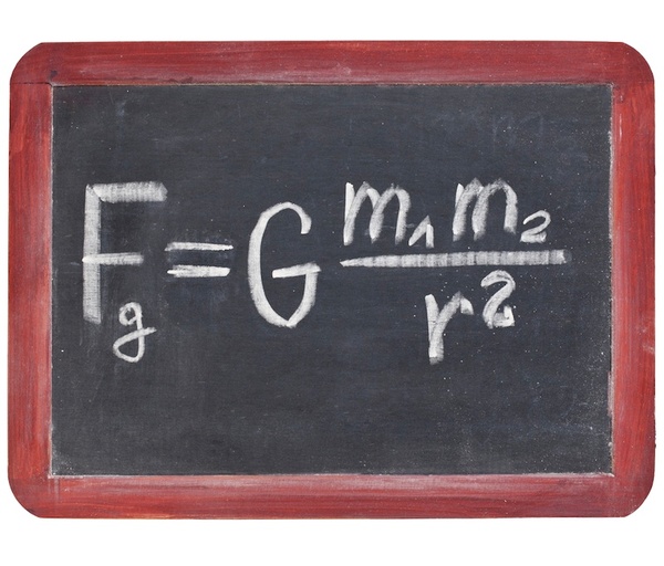 المعادلة التي صاغها السير إسحاق نيوتن: تتزايد قوة الجاذبية بتزايد كتل الأجسام وتغدو أضعف عند ازدياد المسافة بين الجسمين