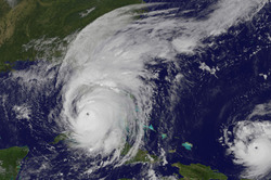 ناسا ترصد عين إعصار إيرما على طول ساحل فلوريدا