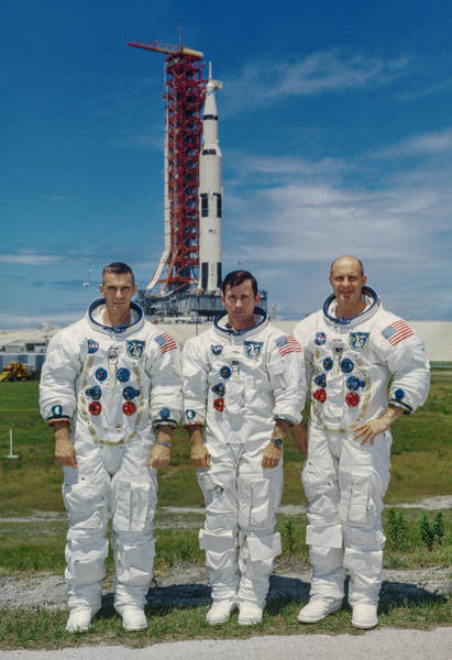 أفراد طاقم أبولو 10 (من اليسار إلى اليمين): سيرنان، يونغ، ستافورد. حقوق الصورة: NASA